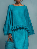 Conjunto Azul de Blusa con Volantes y Falda Recta